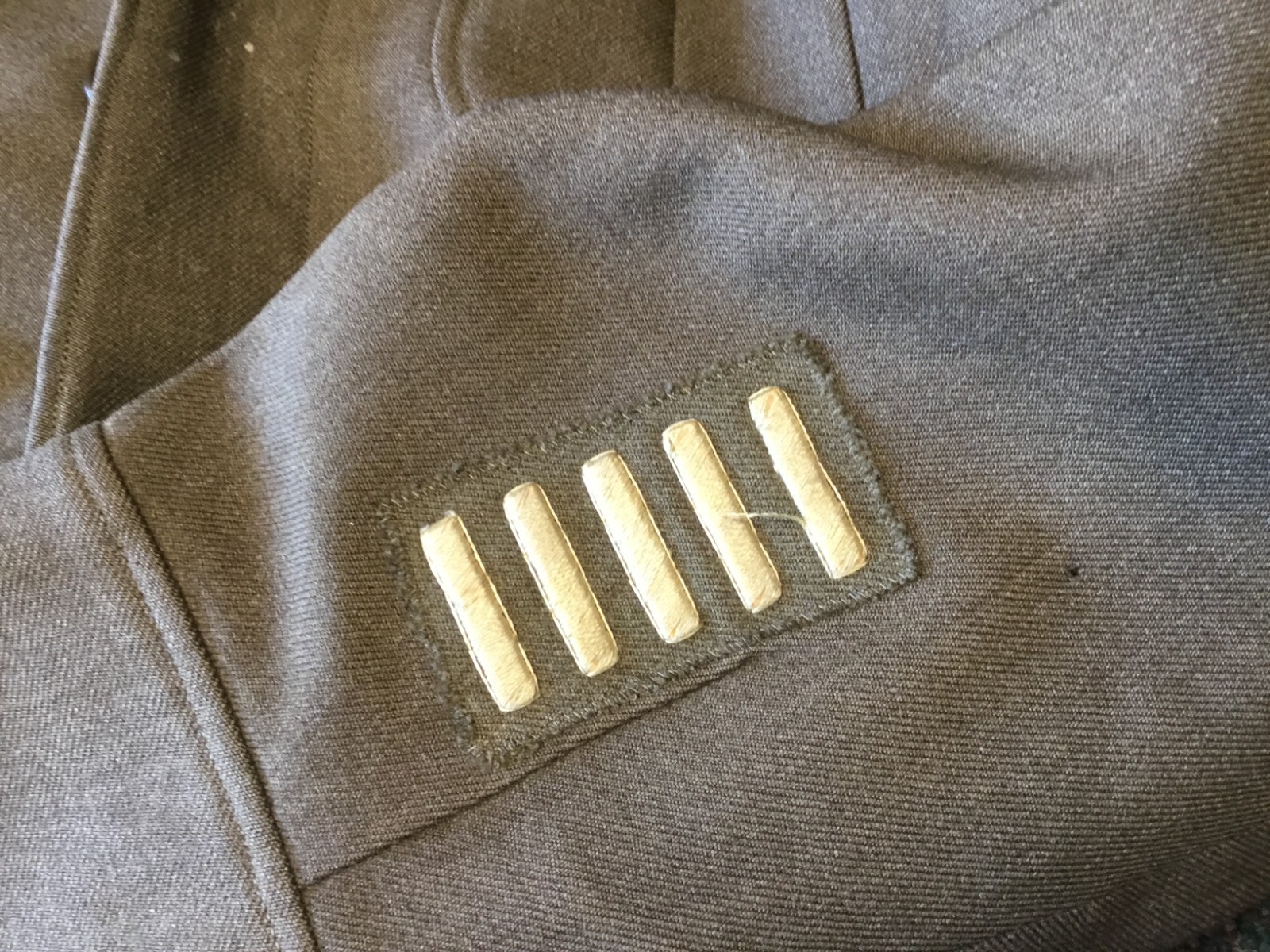 USAAF IKE JACKET WITH INSIGNIA, SIZE 36 R
