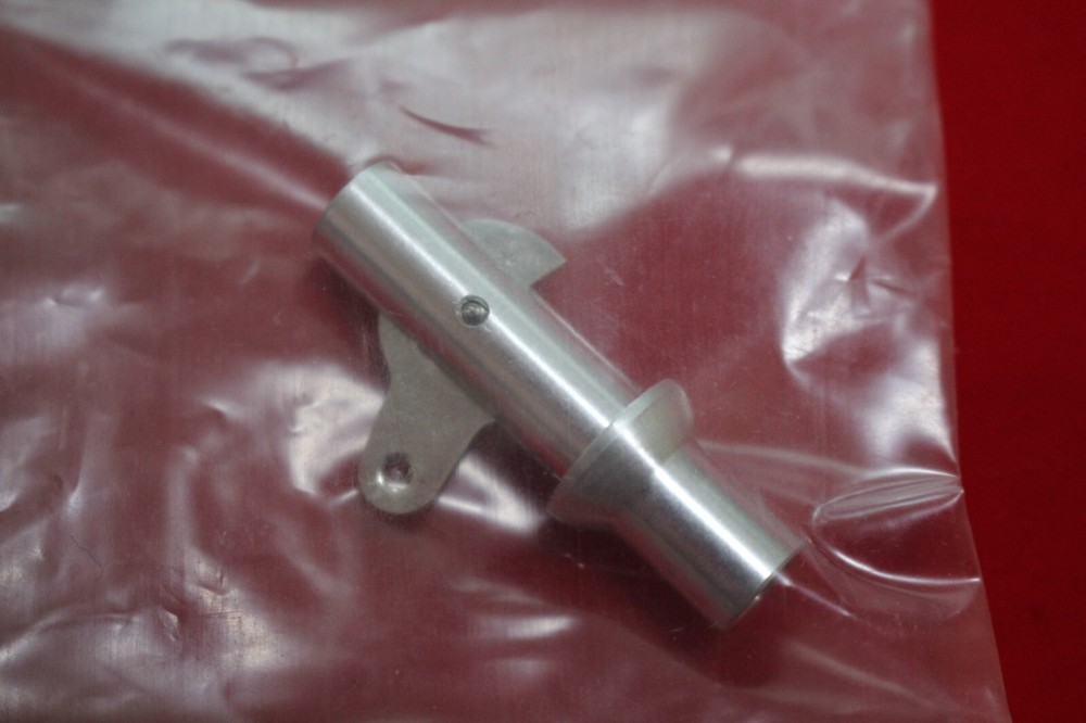 21ea. GLIDER TOW HOOK