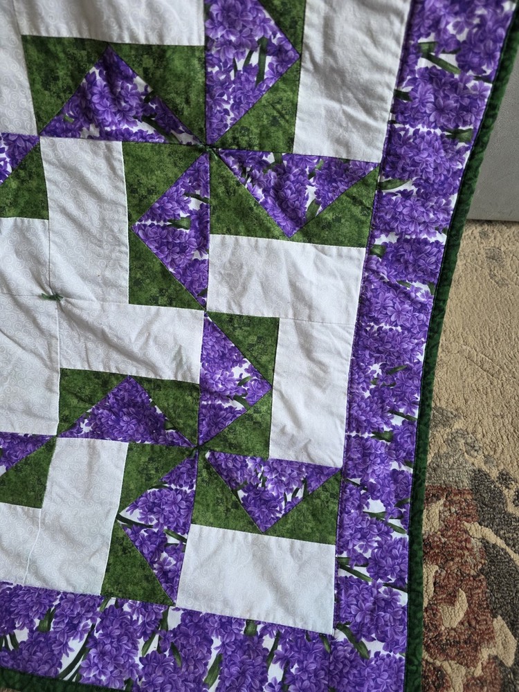 Vintage Handmade Quilt 45"×45"