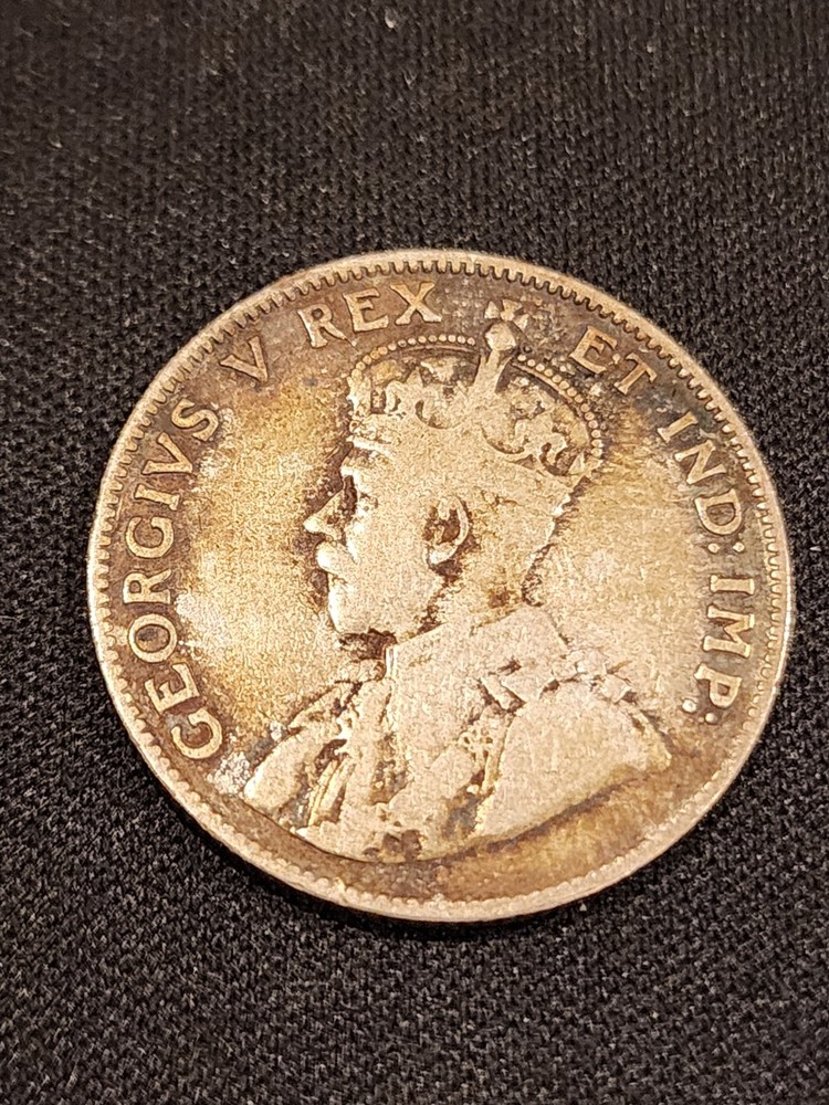 1911 Canada 25 Cents Silver Coin