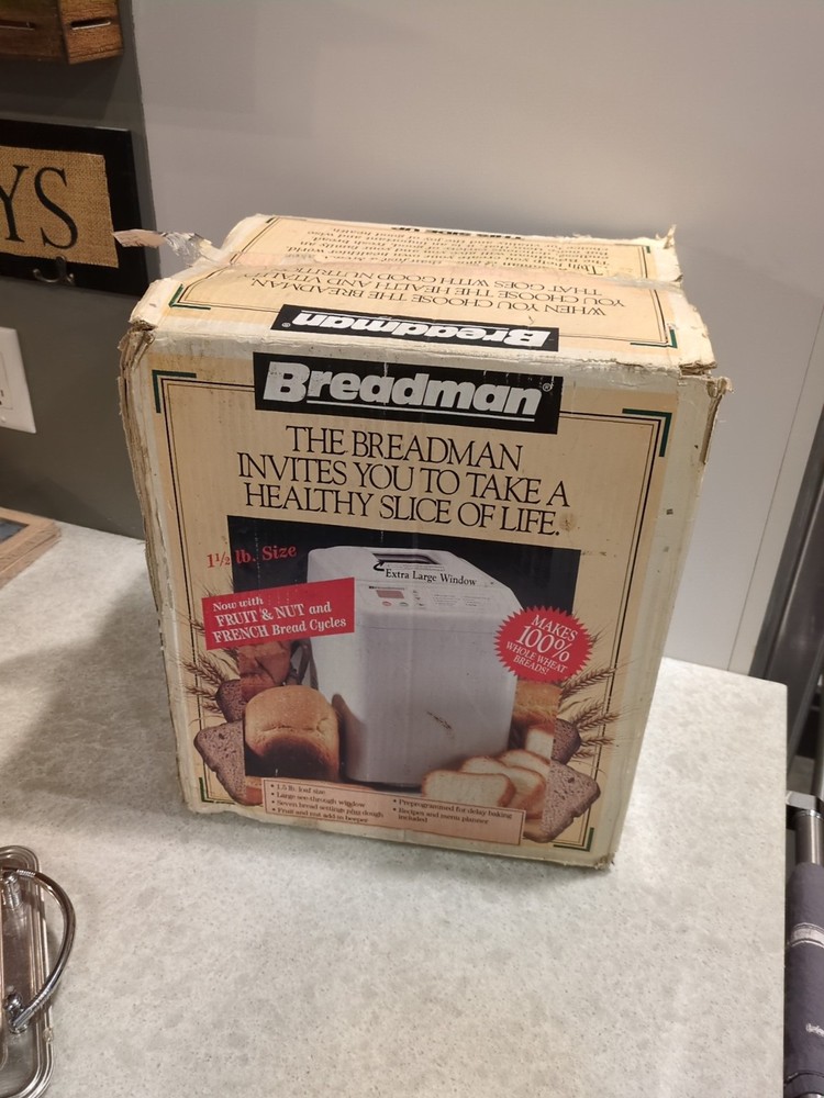 Breadman TR-440 Bread Maker 1.5 Pound Loaf Non Stick