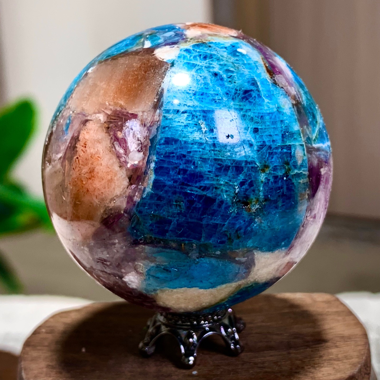 114G Natural Blue Aptite +Sun Stone purple lepidolite Sphere mineral sample