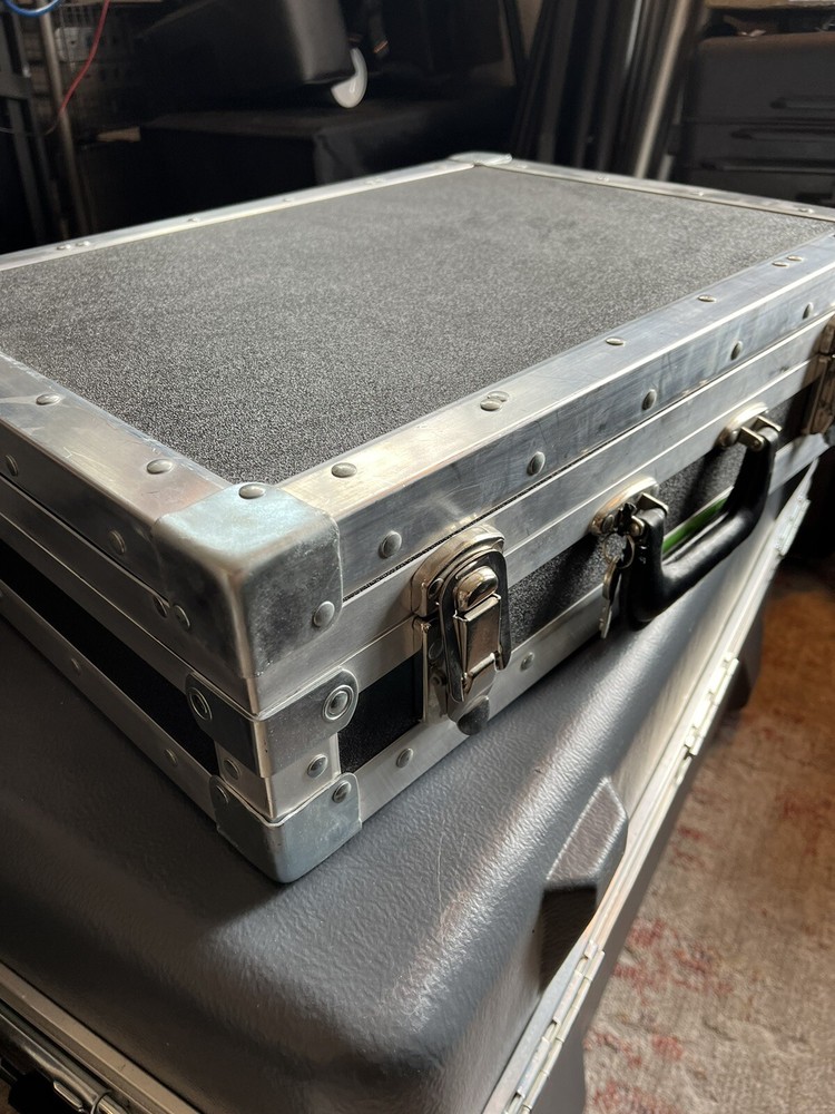 Suction Mount Camera Support System - MICRODOLLY Hollywood