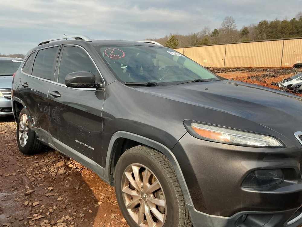 Console Front Floor AWD Fits 15-18 CHEROKEE 4947582