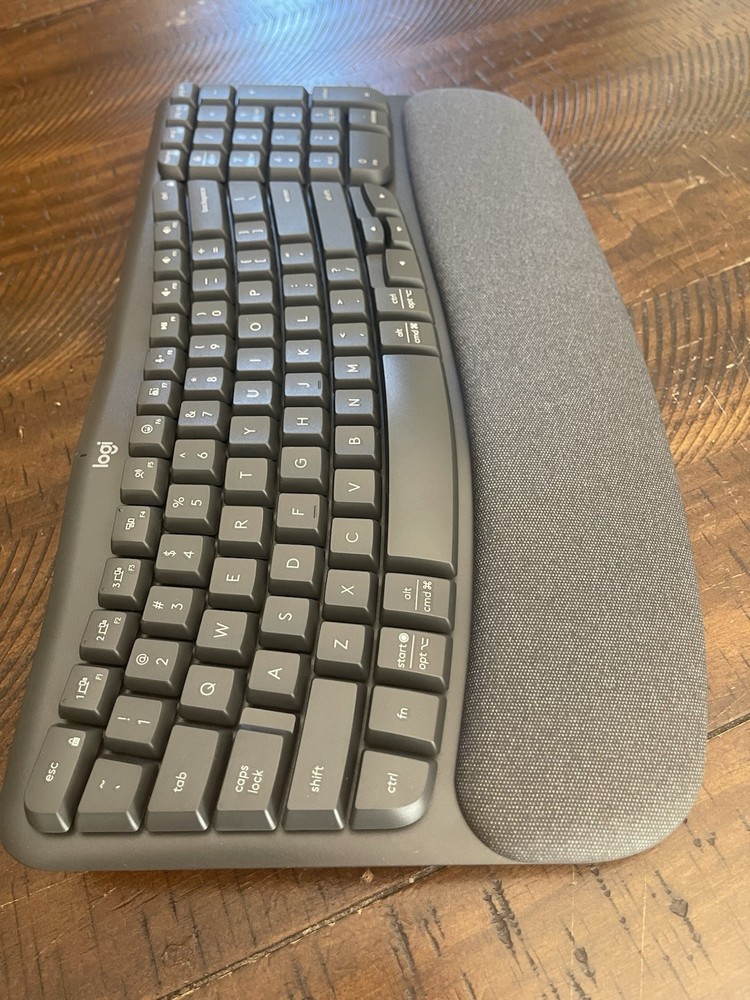 Logitech MK670 Performance Wireless Keyboard and Mouse Combo - Black
