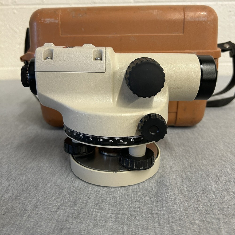 Nikon AP-8 Automatic Level 360 28x W/ Case