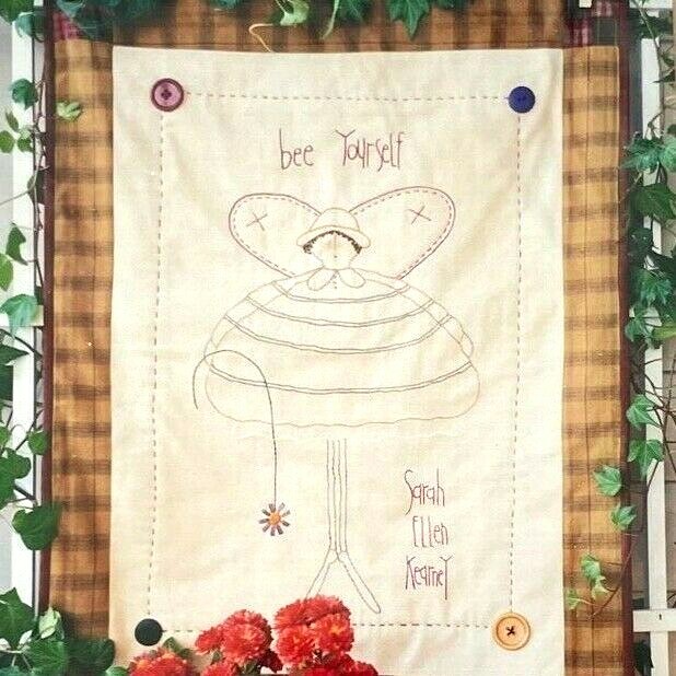 The Ginger Cookie Company Embroidrey Pattern 19' x 25" Bee Yourself