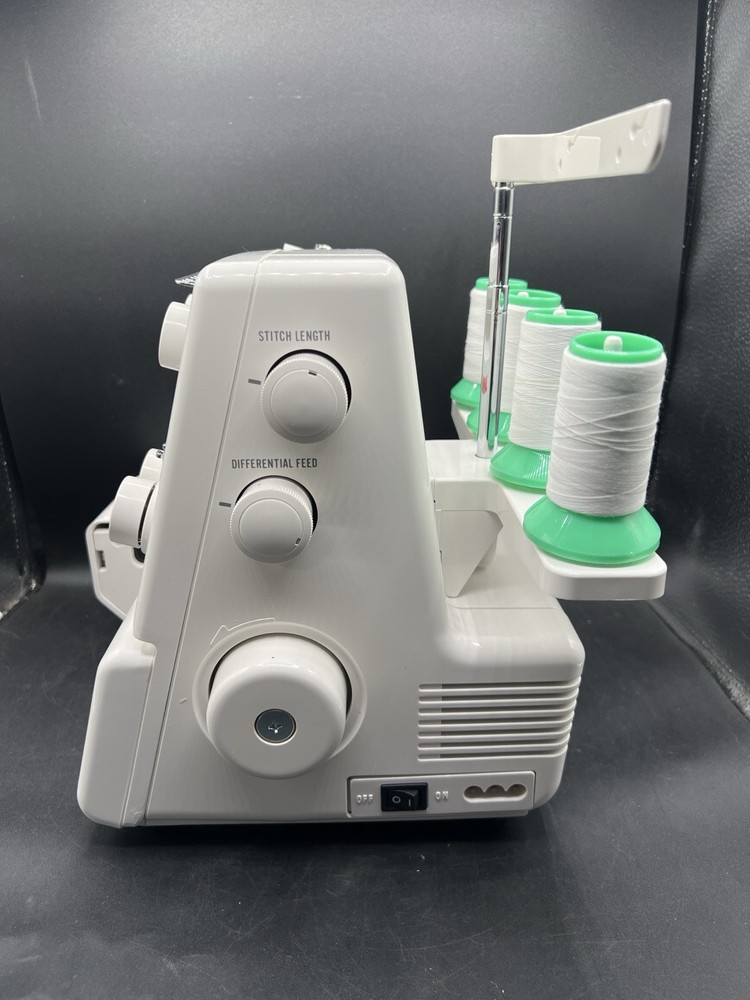 Janome MyLock 204D Serger Sewing Machine 4 Thread Overlock Tested Works