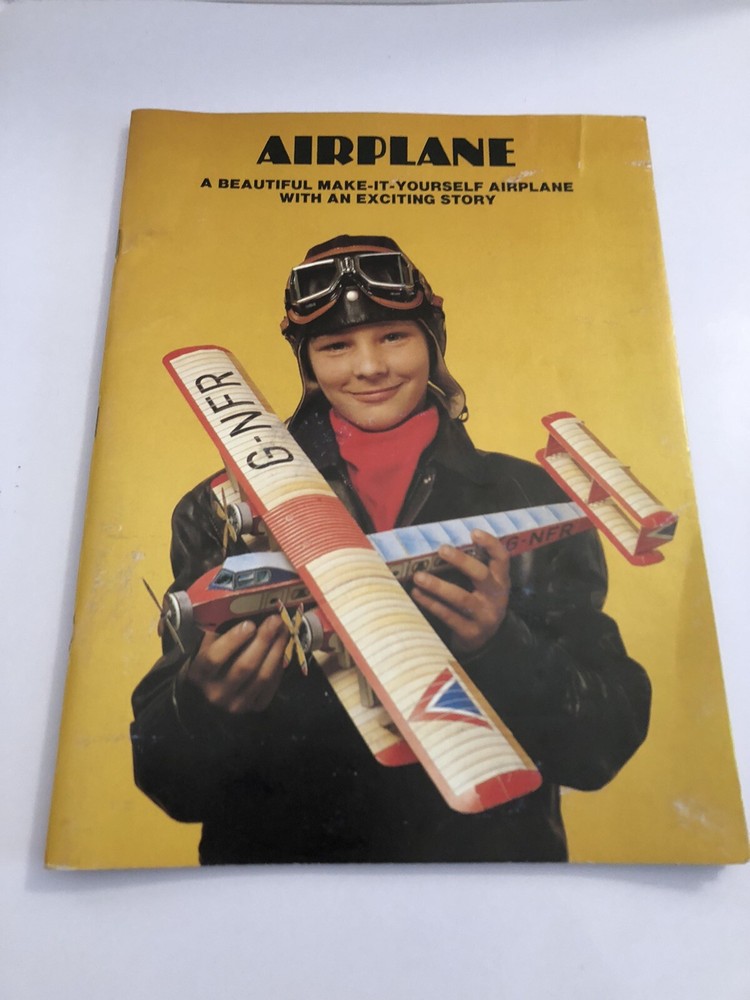 Model Paper Airplane Cut and Assemble Book