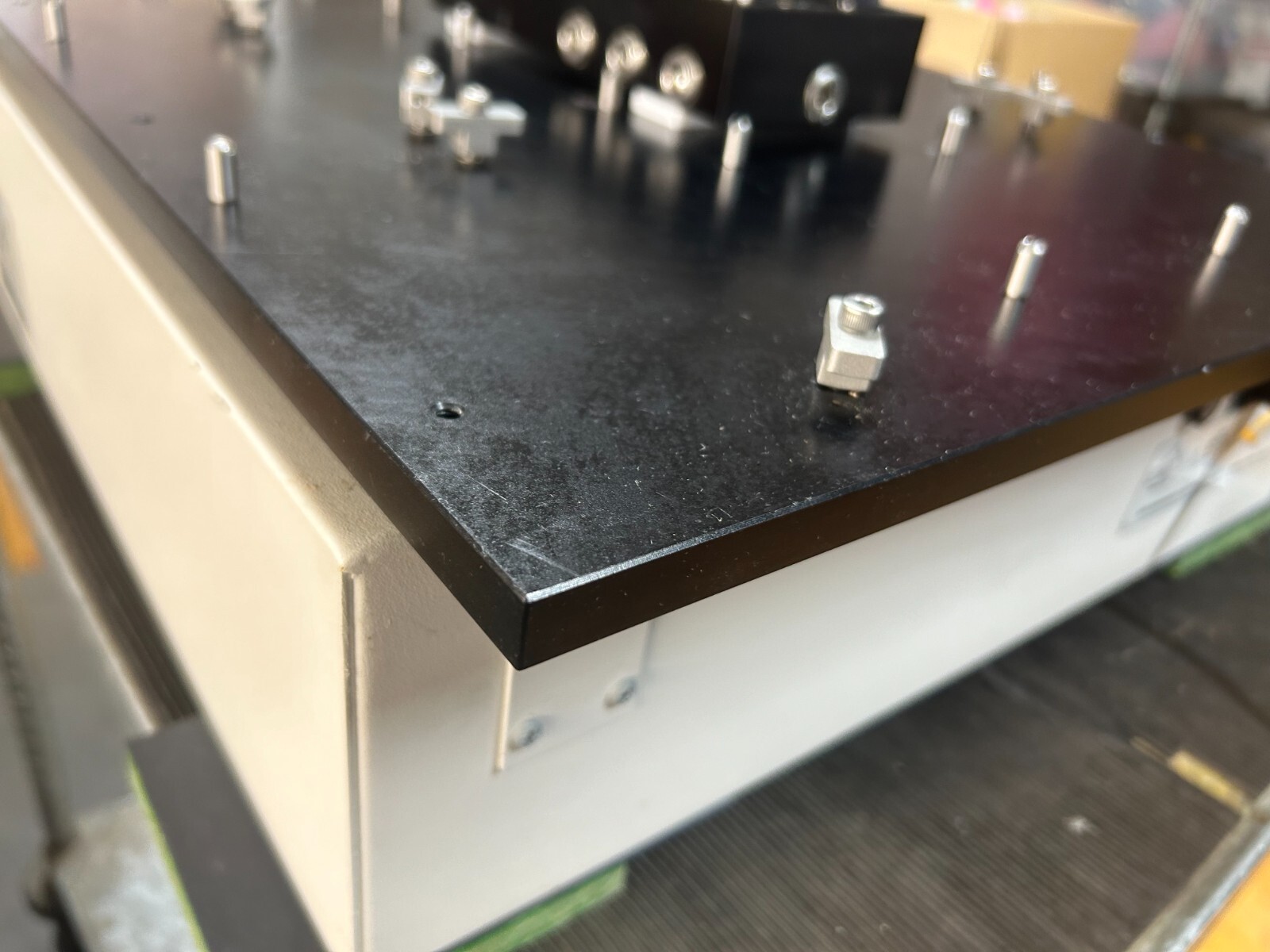 New Brunswick Innova 2100 Platform Shaker M1194-2000