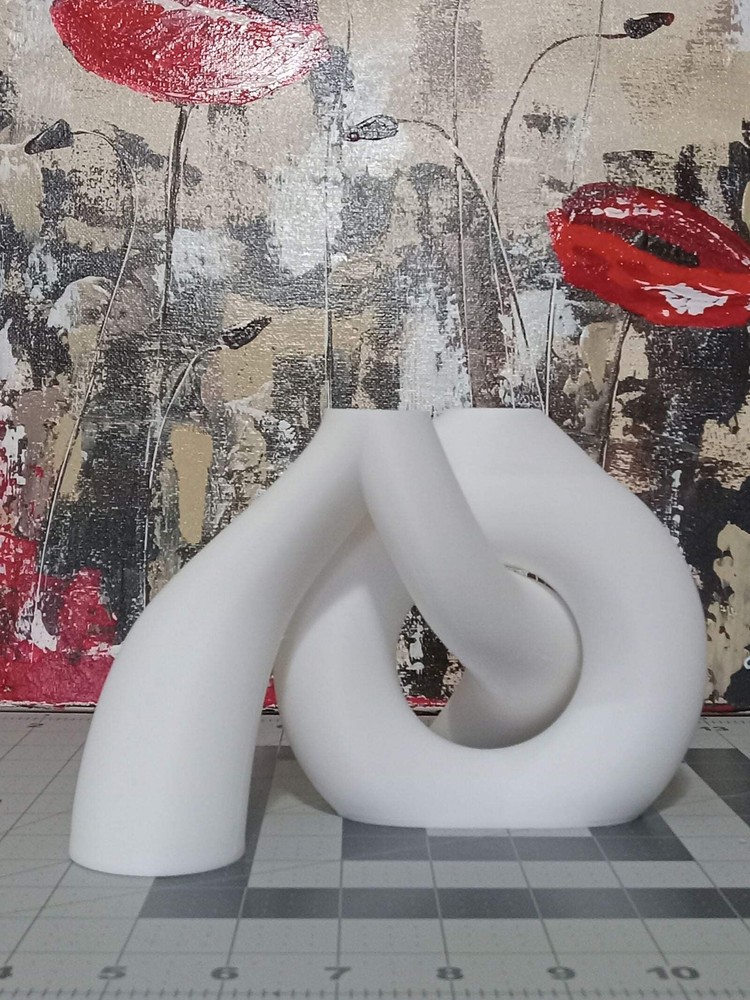 3D Printed Interlocking Toroidal Vase Set