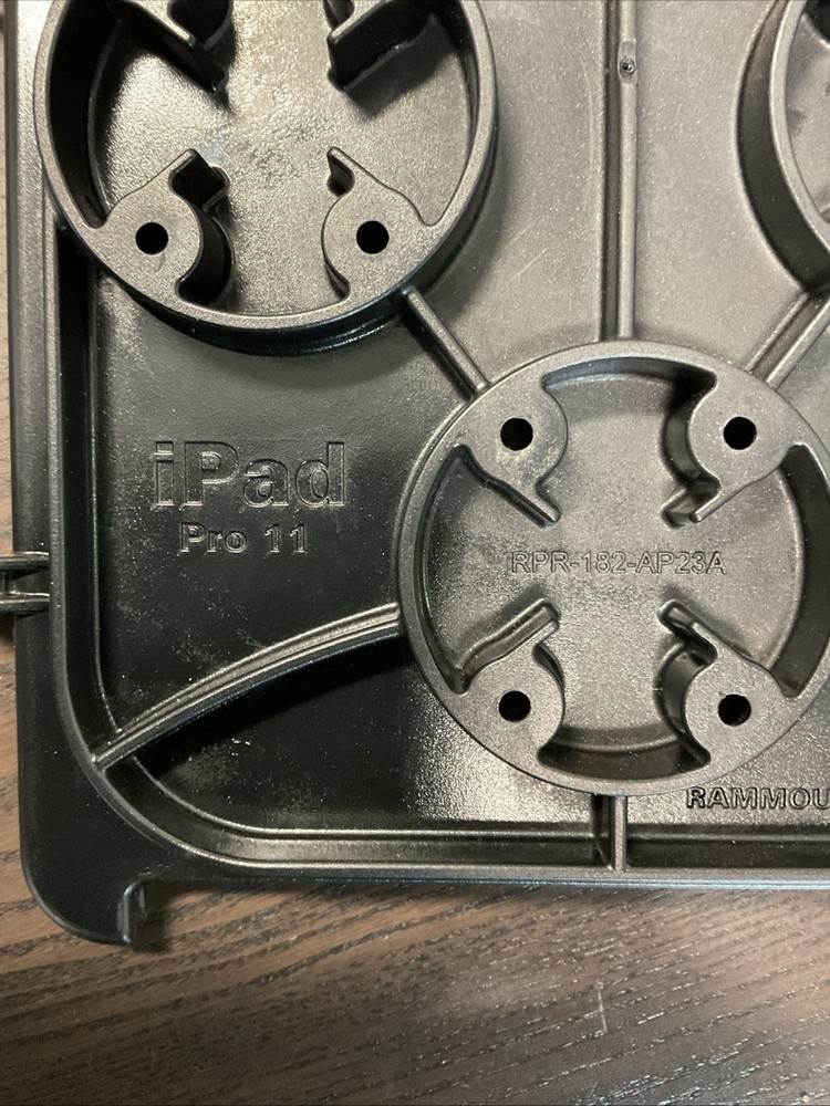 RAM EZ-Roll’r iPad Pro 11 Holder