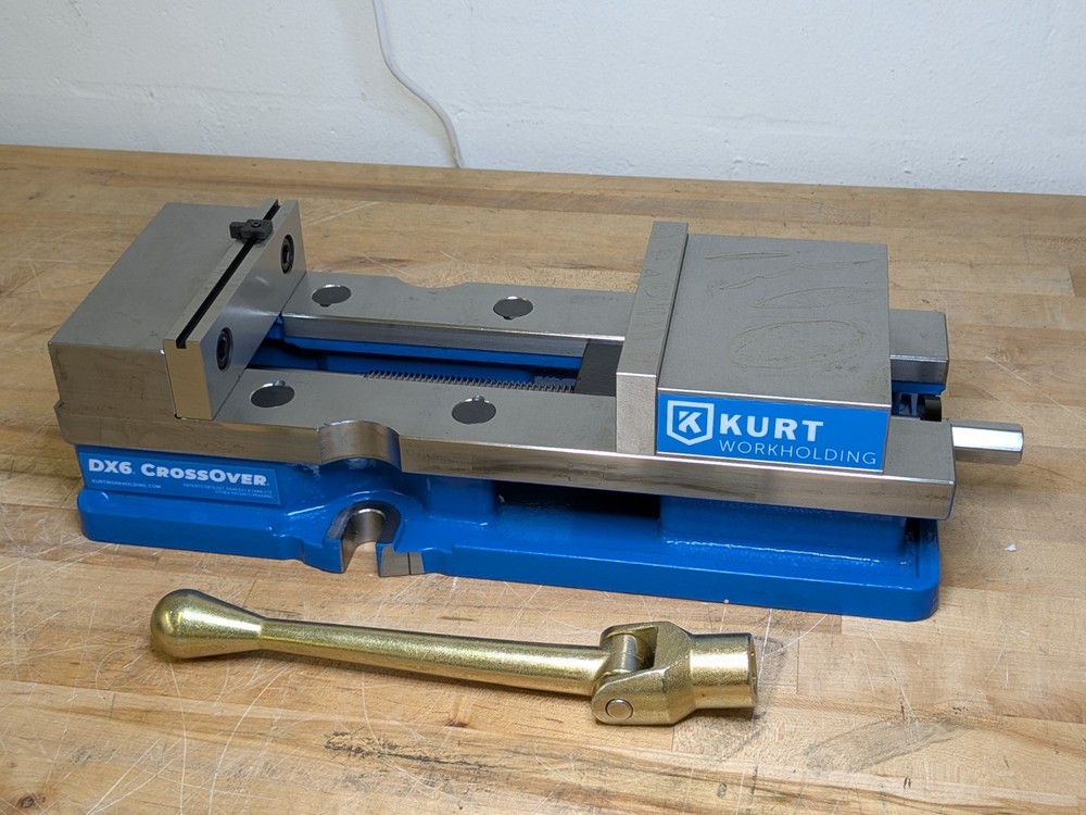 Kurt DX6 CrossOver Manual Precision Machine Vise 6" Jaw Width 9" Opening