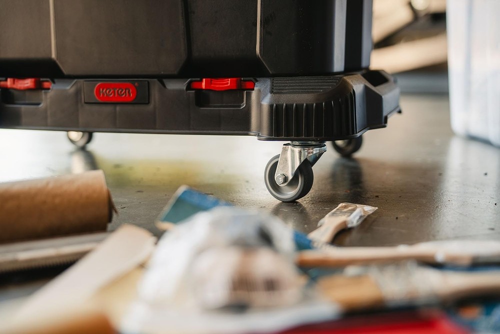 Masterloader Resin Rolling Tool Box with Locking System and Removable Bins