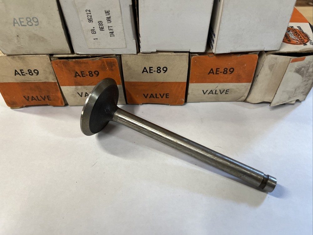 Wisconsin AE89 Intake Valve