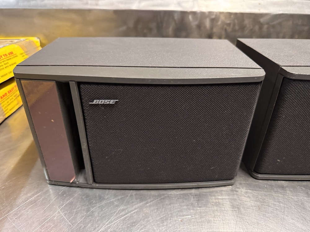 Bose Model 141 Speaker Pair