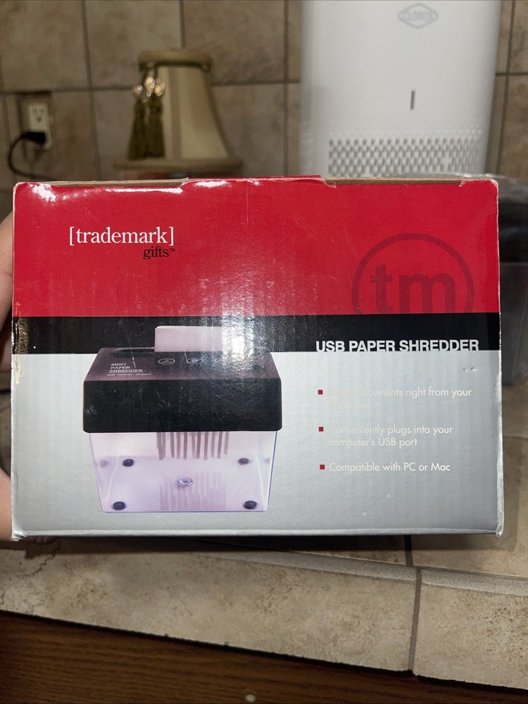 USB Mini Desktop Shredder
