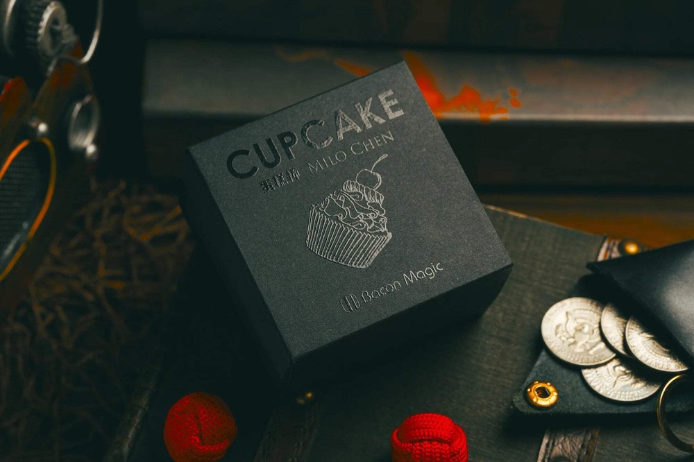 Cupcake 2.0 (Black) by Milo & Bacon Magic - Trick