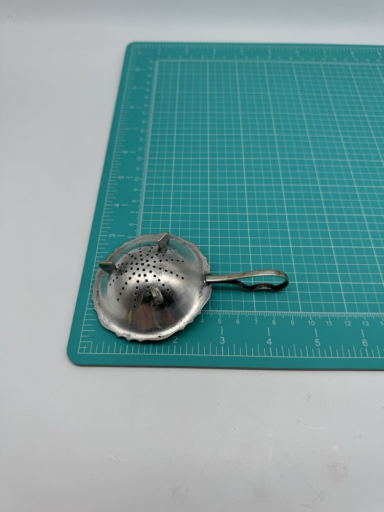 VINTAGE Tea Strainer Silverplate 3 Legged Handled ESTATE FIND