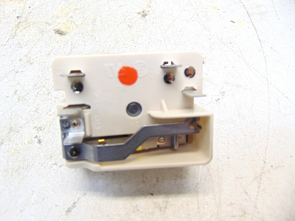 GE Electric Range JB256DM4WW Surface Element Control Switch 2600W