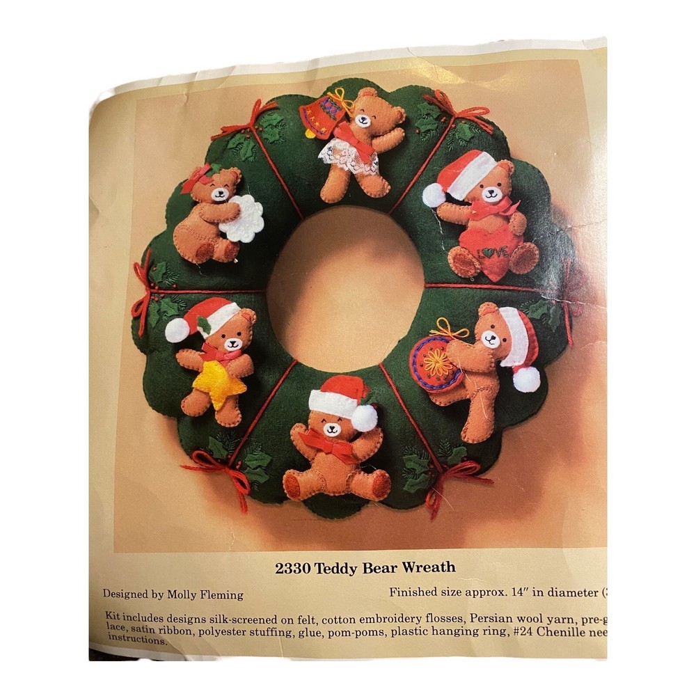 Teddy Bear Wreath Creative Circle Needlecraft Kit 2330 READ Please.