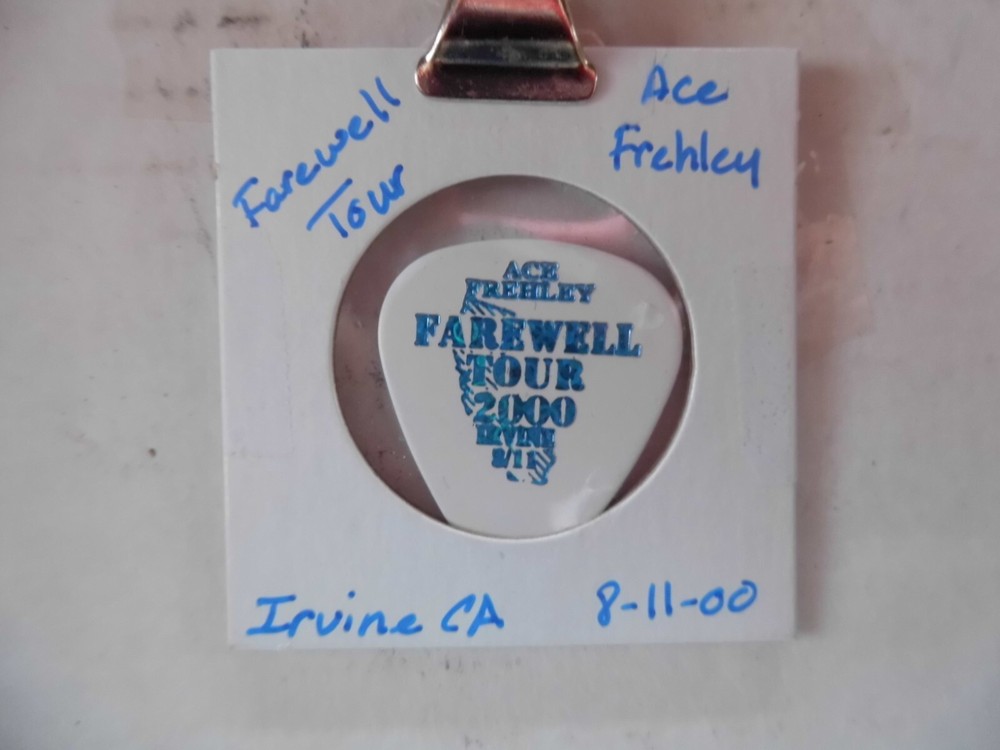 KISS "ACE FRAHLEY"~FAREWELL TOUR GUITAR PICK~8/11/00 (7/8)