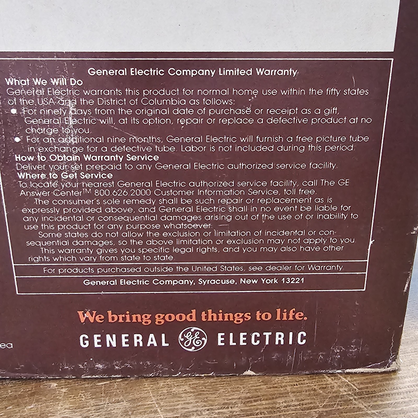 Spacemaker Kitchen Companion GE TV/Radio 5” B&W FM/AM 7-7150 Original Box Clean