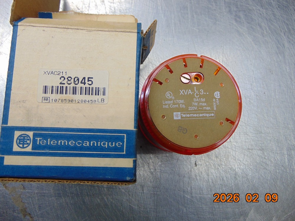 TELEMECANIQUE XVA-LC3 AMBER STACK LIGHT