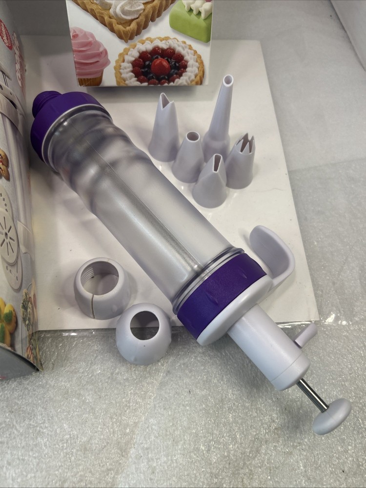 Wilton Cookie Max Cookie Press And Dessert Decorator Plus Read