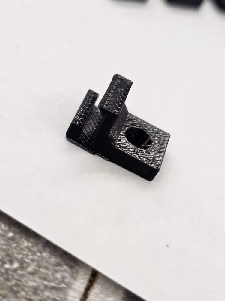 20pk Track Clips