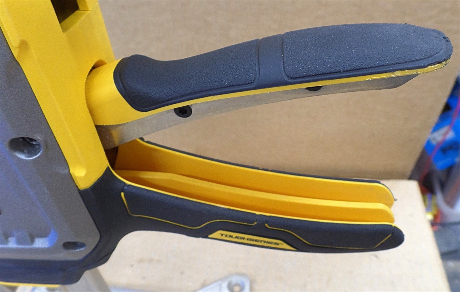 DEWALT DWHT83550 TOUGHSERIES CONSTRUCTION JACK SET, LIFT TO 340LBS-HEIGHT 8-3/4"