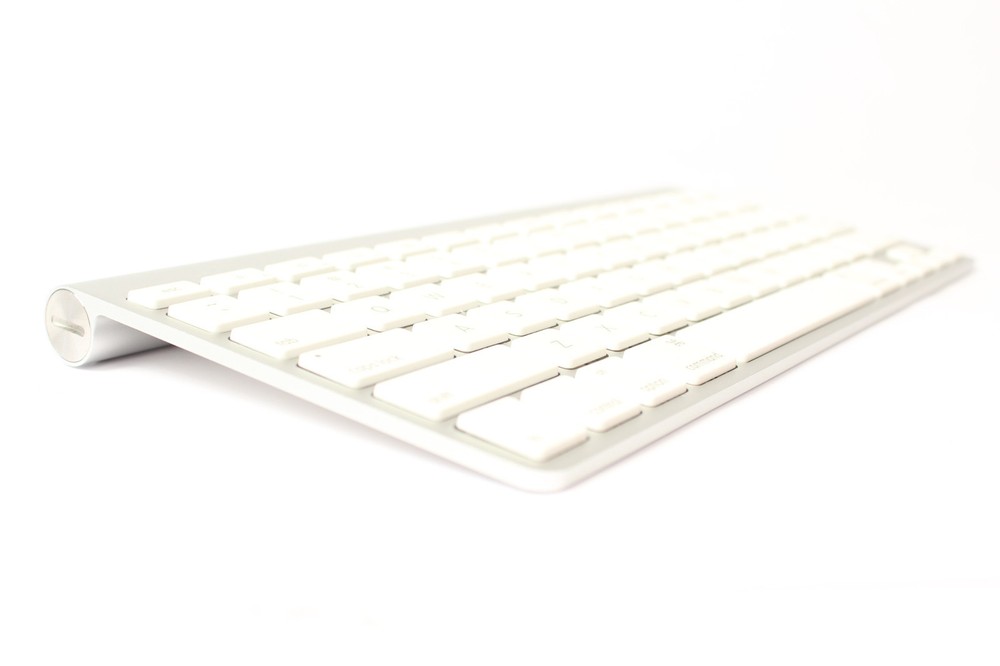 Genuine Apple Model A1314 Aluminum Wireless Bluetooth Keyboard