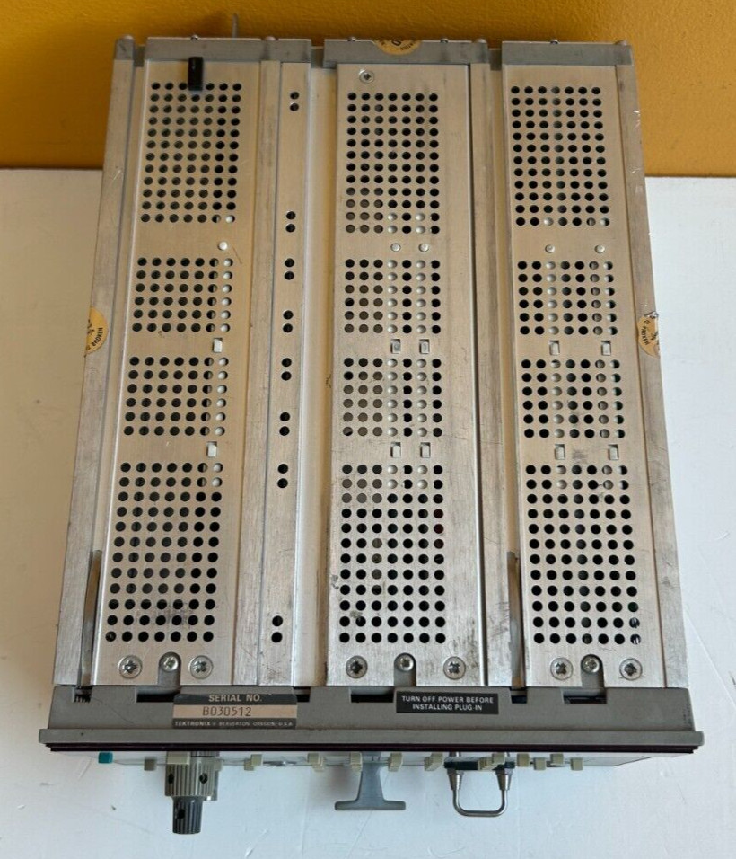 Tektronix CG5001 /015-0311-01 Programmable Calibration Generator Module. Tested!