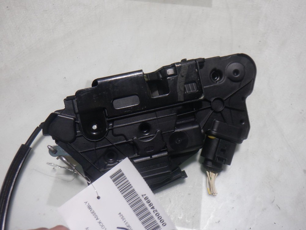 16 VOLKSWAGEN CC LEFT FRONT DOOR LOCK ASSEMBLY