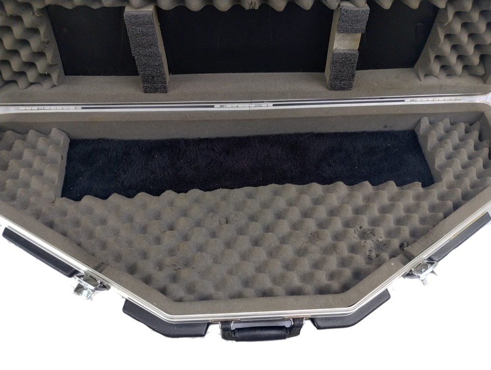 Previously Owned SKB Hardshell Compound Bow Case