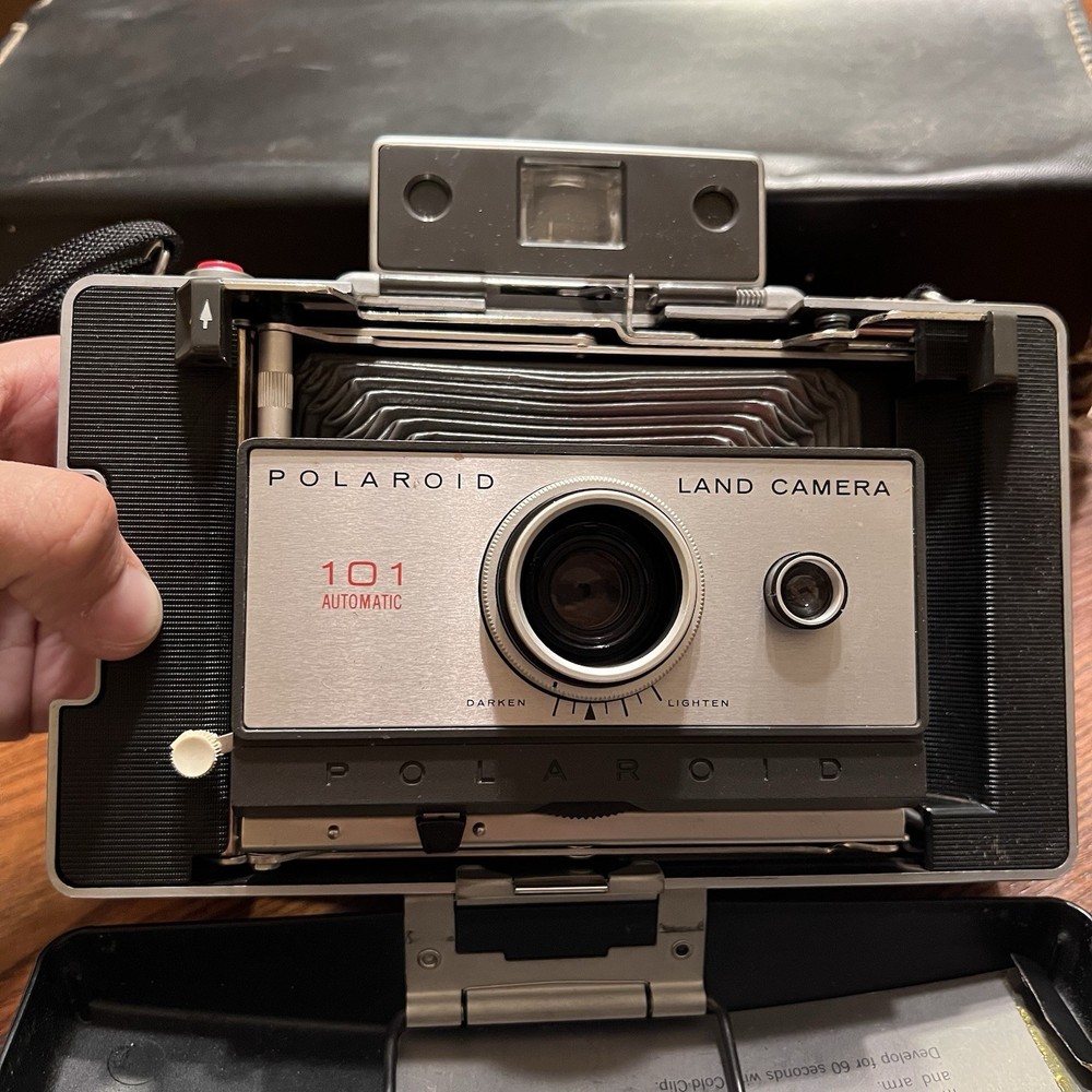 Vintage Polaroid Land Camera 101 Automatic w/ Leather Case - Untested Clean