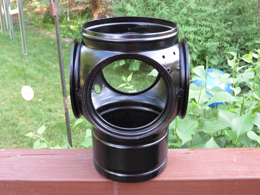 4 WAY RAILROAD LANTERN HOUSING NICE CONDITION