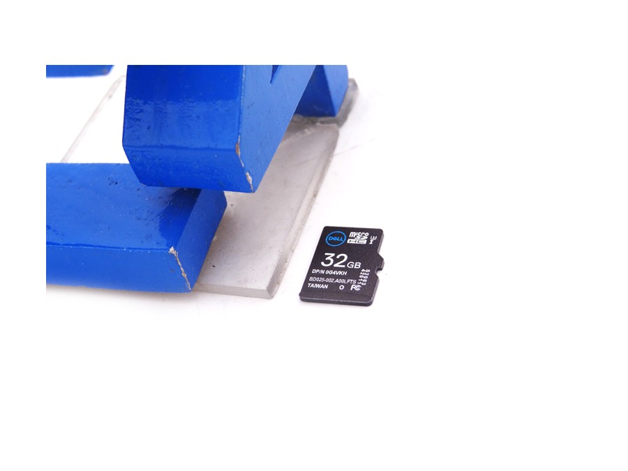 DELL 0PD22 32GB MICRO SD CARD - GEN 14