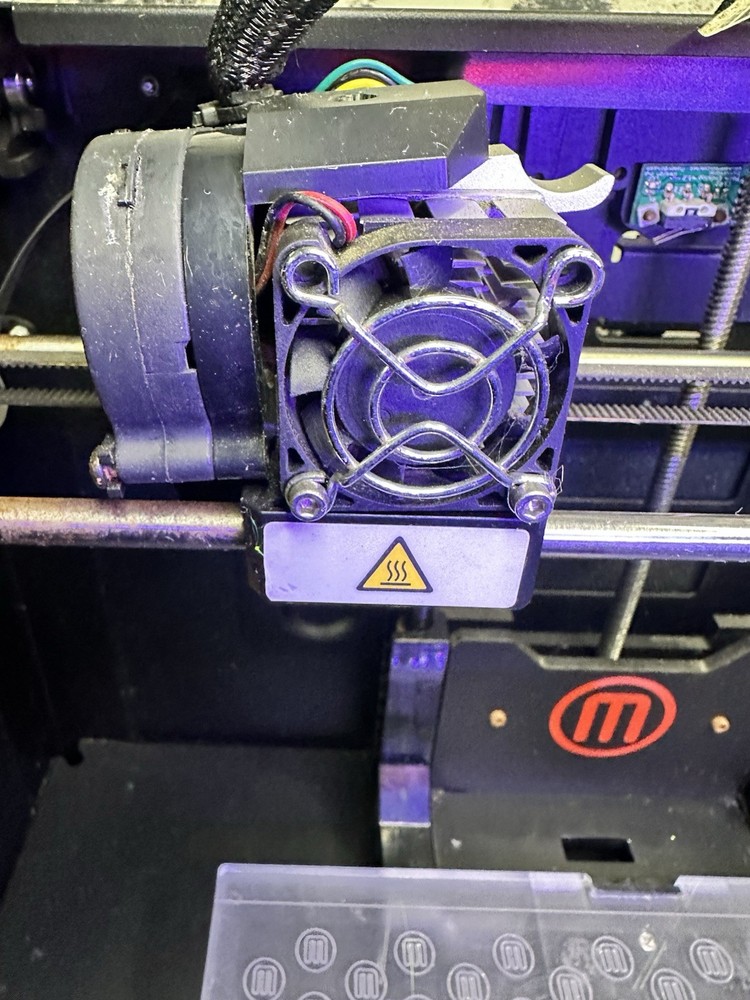 MakerBot Replicator 2 Desktop 3D Printer – Powers On, Untested, AS-IS