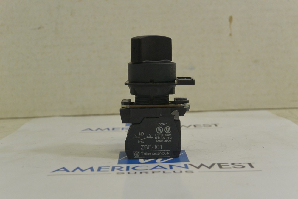 Telemecanique 2 Position Selector Switch with ZBE-101 Black Test Norm