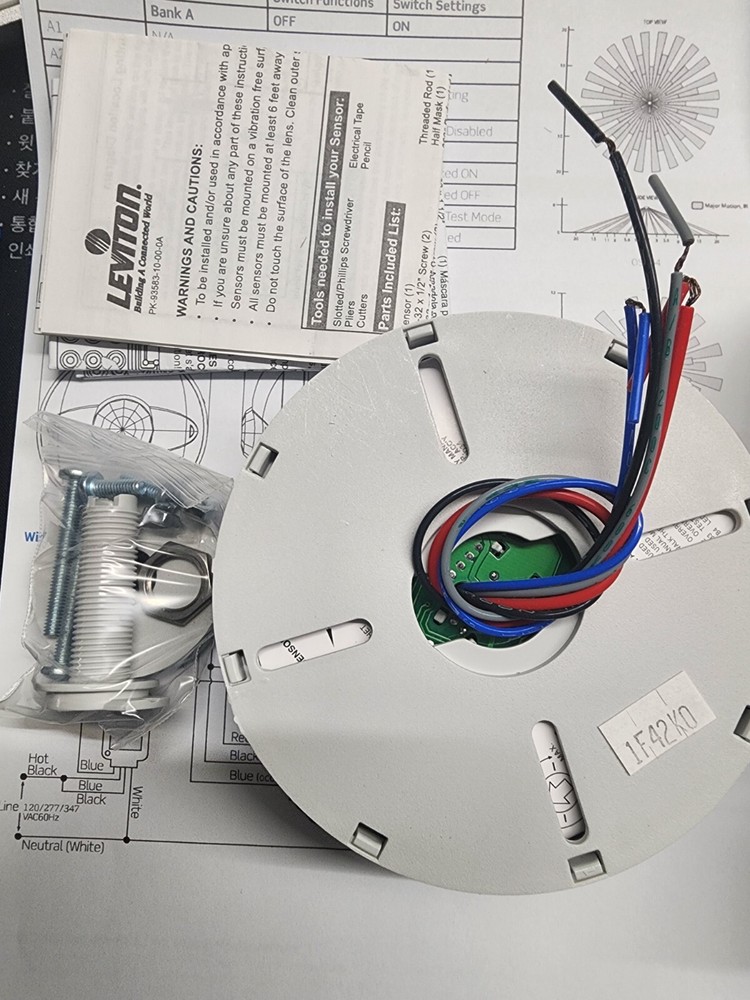 Leviton OSC04-I0W PIR Ceiling Occupancy Sensor