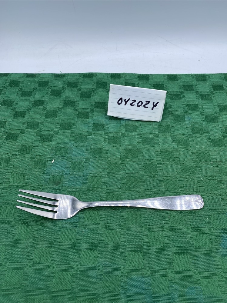 Northland (Oneida) Village Common pattern Dinner Fork 7.5”