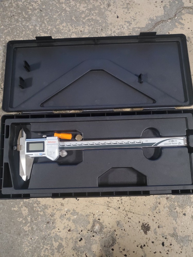 Mitutoyo 573-602 Offset Digital Caliper, 0-200mm Range, 0.01mm