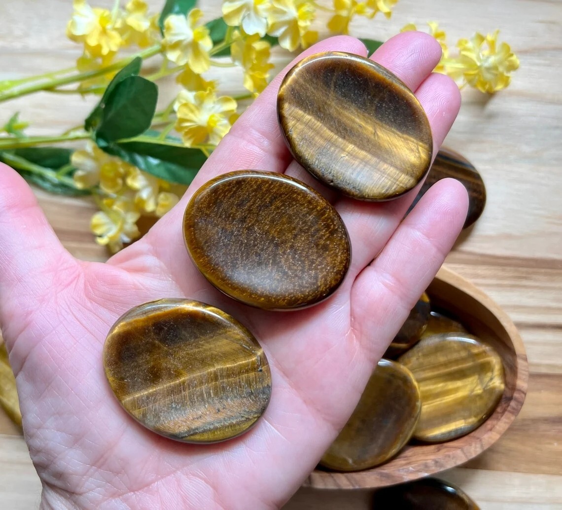 Tiger's Eye Natural Worry Stone, Anti-Anxiety Palm Stone Healing Wellness Gift