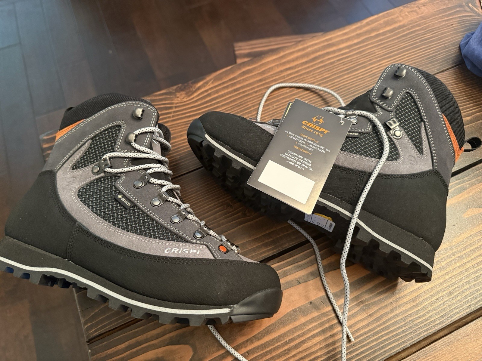 New Crispi Women's 10 Men’s 9 Summit II GTX Boots hunting hiking