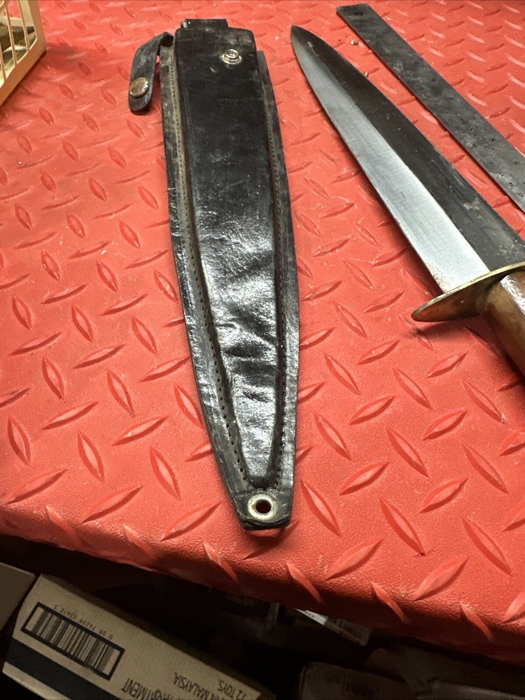 18" Dagger Including Handle from Pakistan with leather sheath