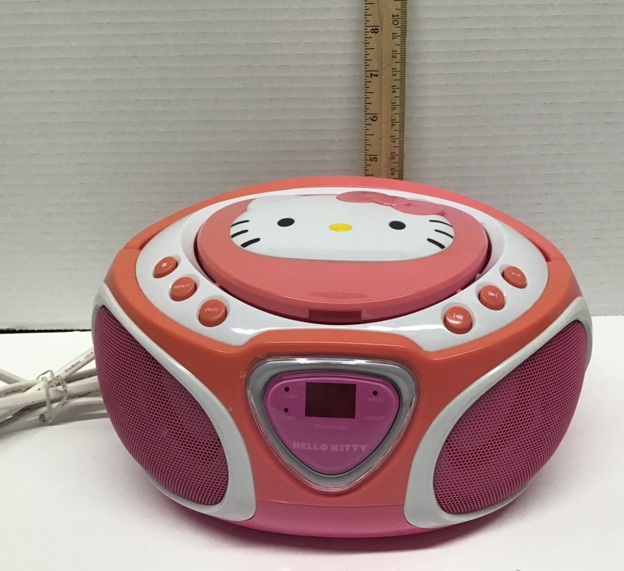 Hello Kitty CD Player Boombox AM FM Radio