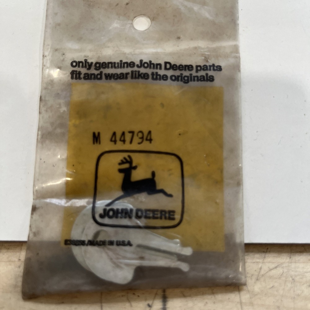 John Deere M44794 Keys