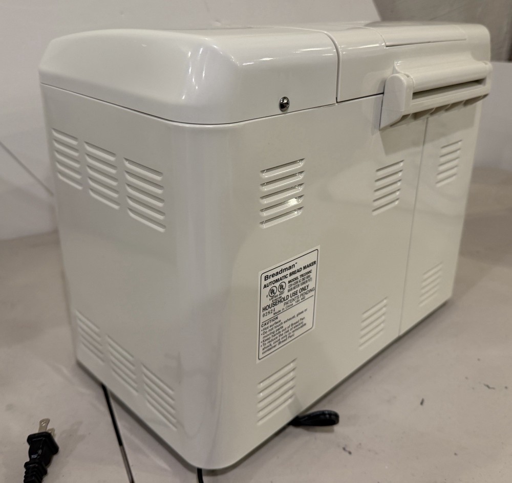 Breadman Ultimate TR2200C Automatic Programmable Bread Machine