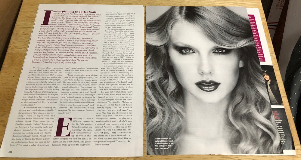 2010 TAYLOR SWIFT - Magazine 4-Page Article